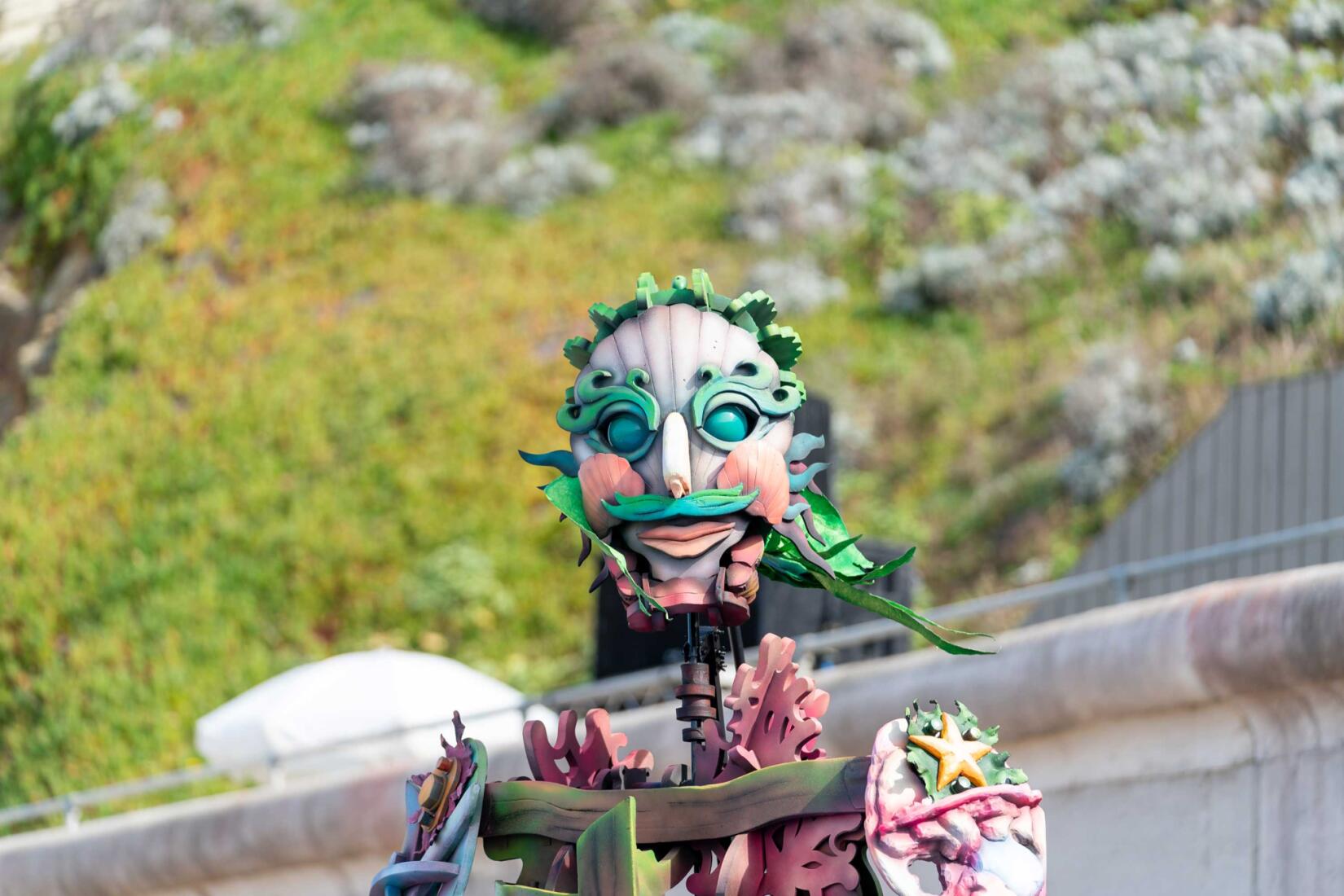 Sea giant puppet