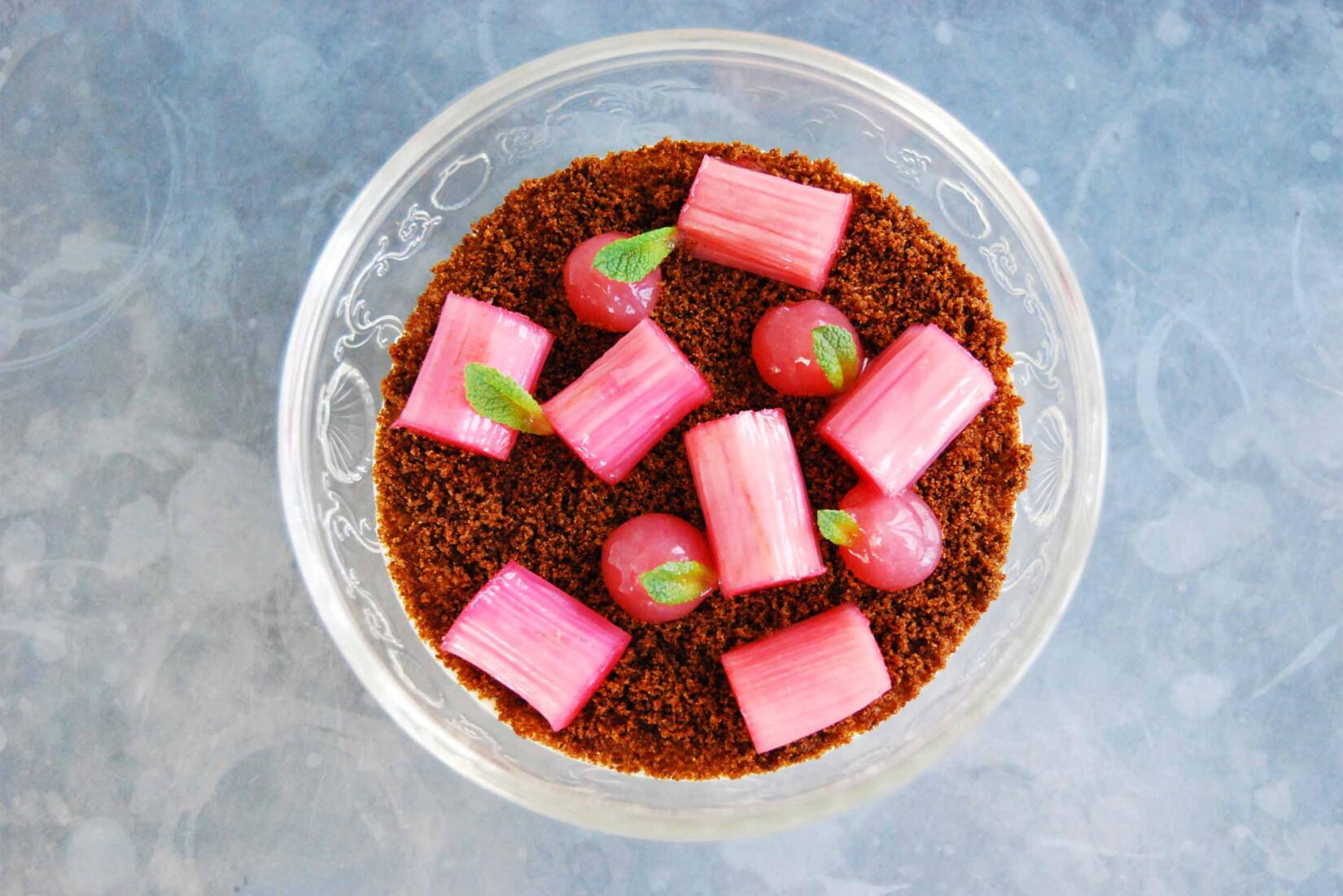 Rice pudding with rhubarb chunk and gingerbread crumbs