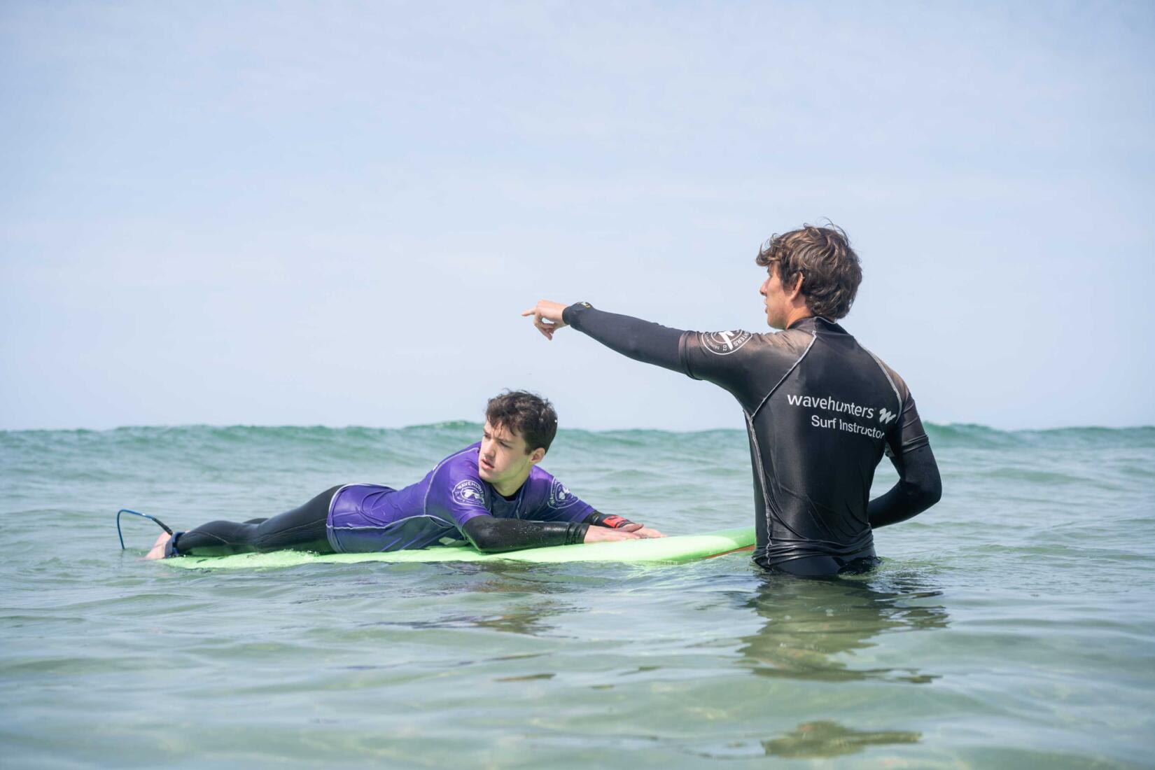 Surf Lessons Wavehunters (2)