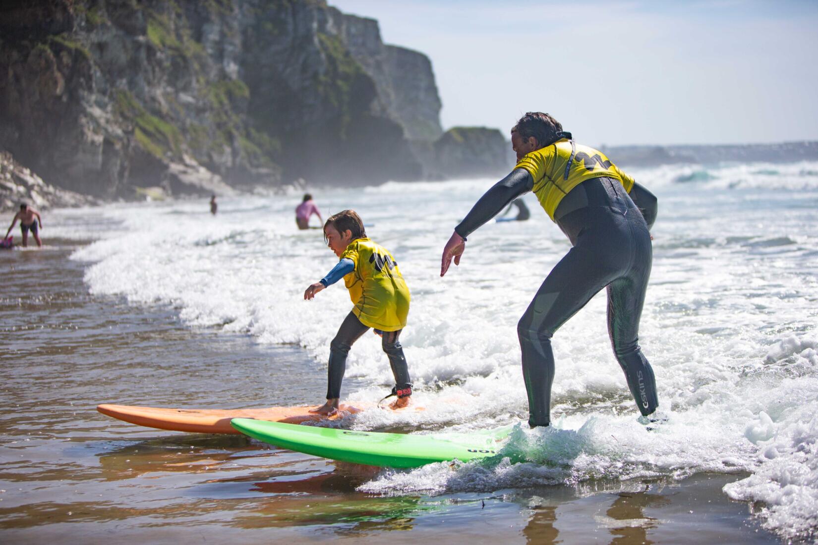 Surf Lessons Wavehunters