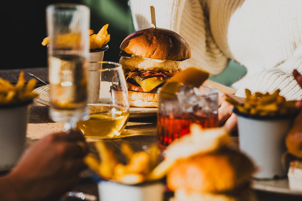 burgers in the beach hut