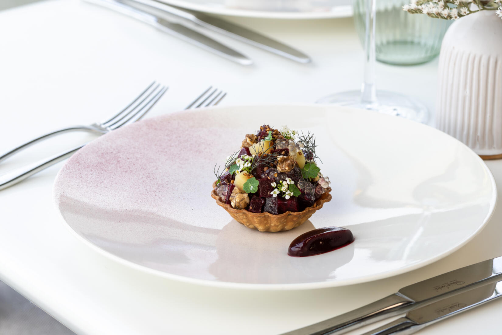 Beetroot tart starter